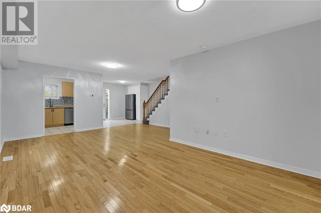 27 ADMIRAL CRESCENT Image 5