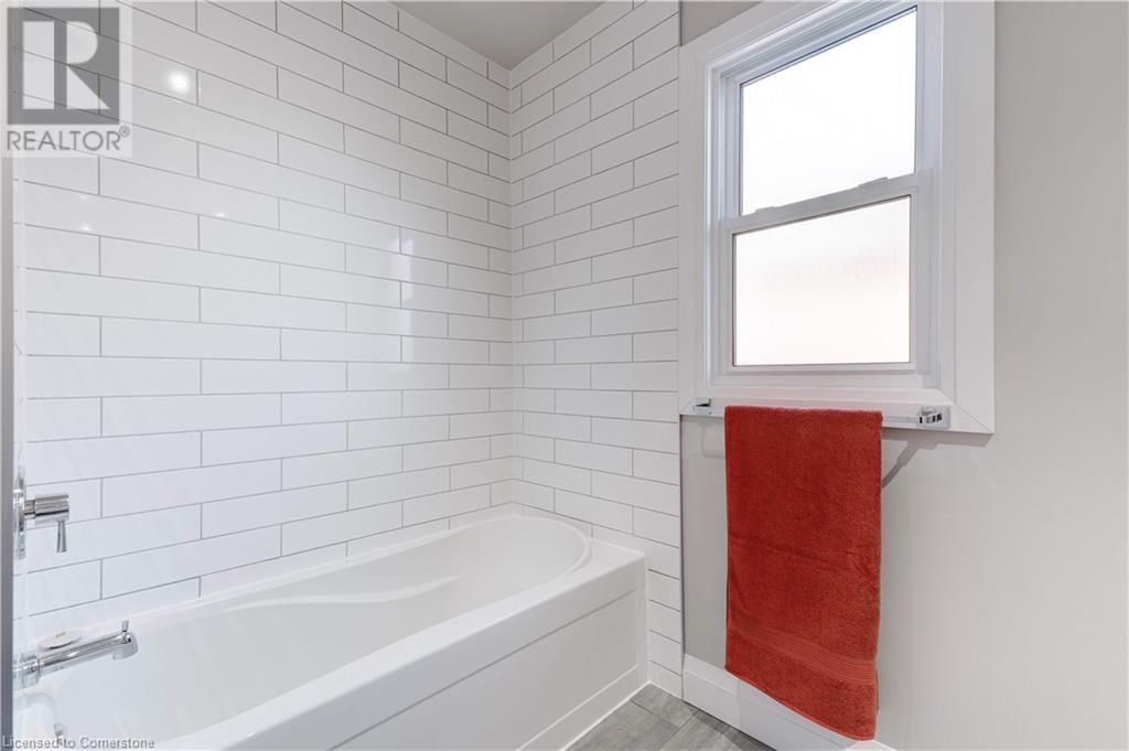 97 KNYVET AVENUE Image 11