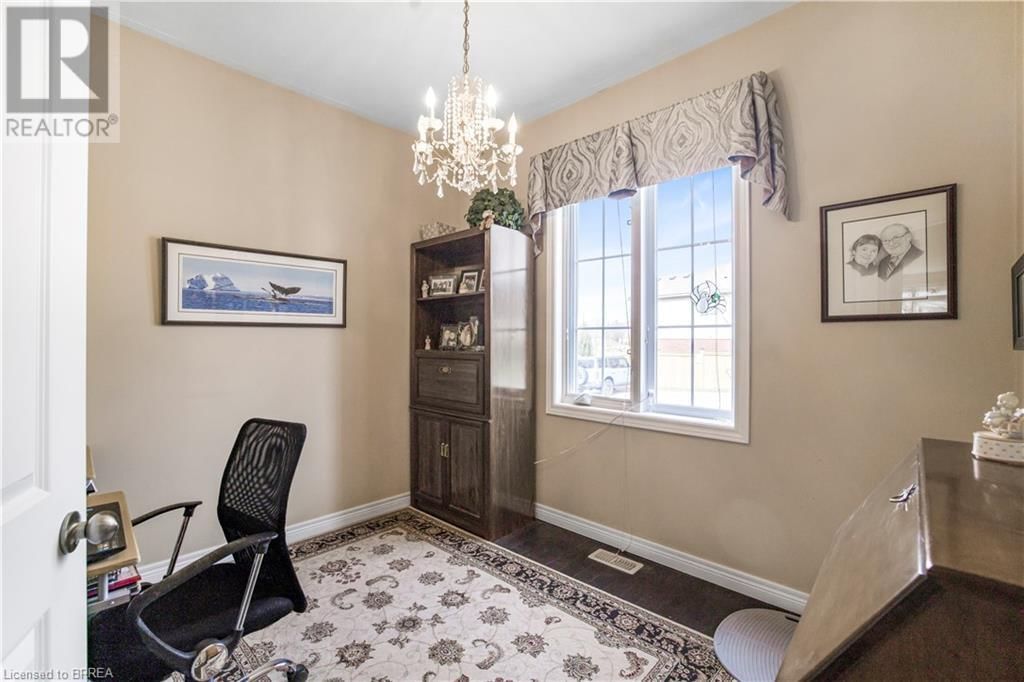 2 - 244 DUNDAS STREET WEST Image 8