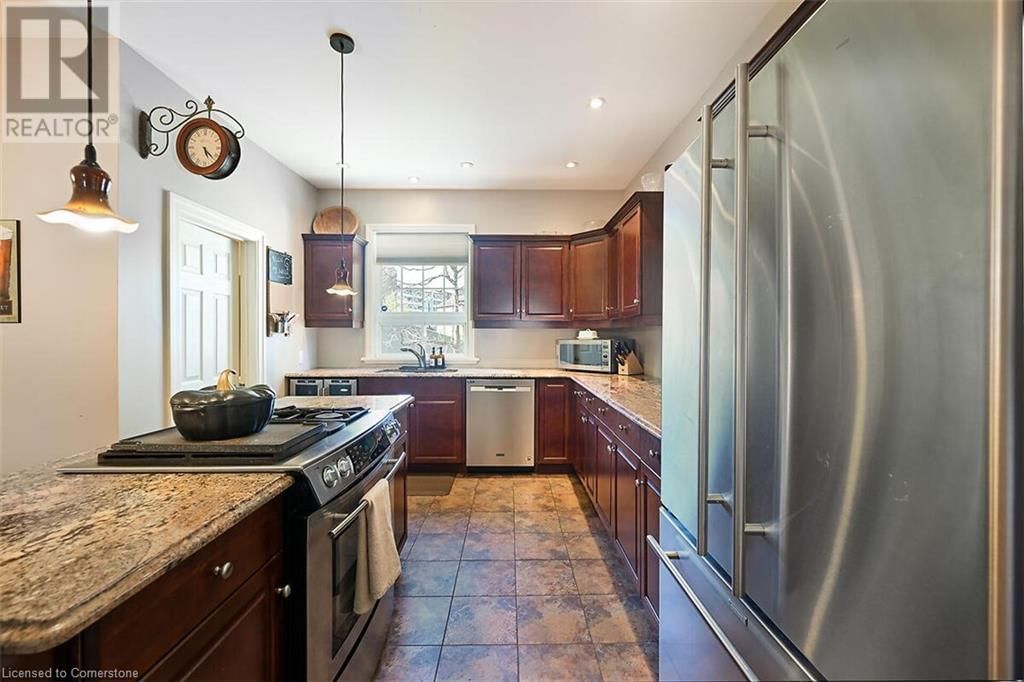 21 BALDWIN STREET Image 12