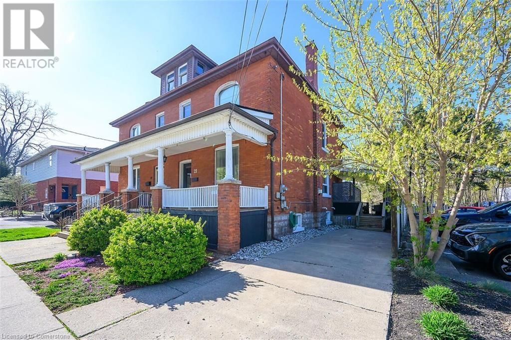 21 BALDWIN STREET Image 38