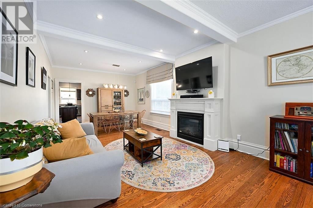 21 BALDWIN STREET Image 4