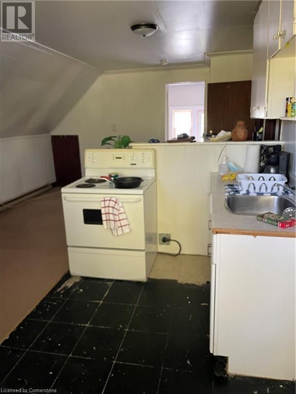 126 CHATHAM STREET Image 15
