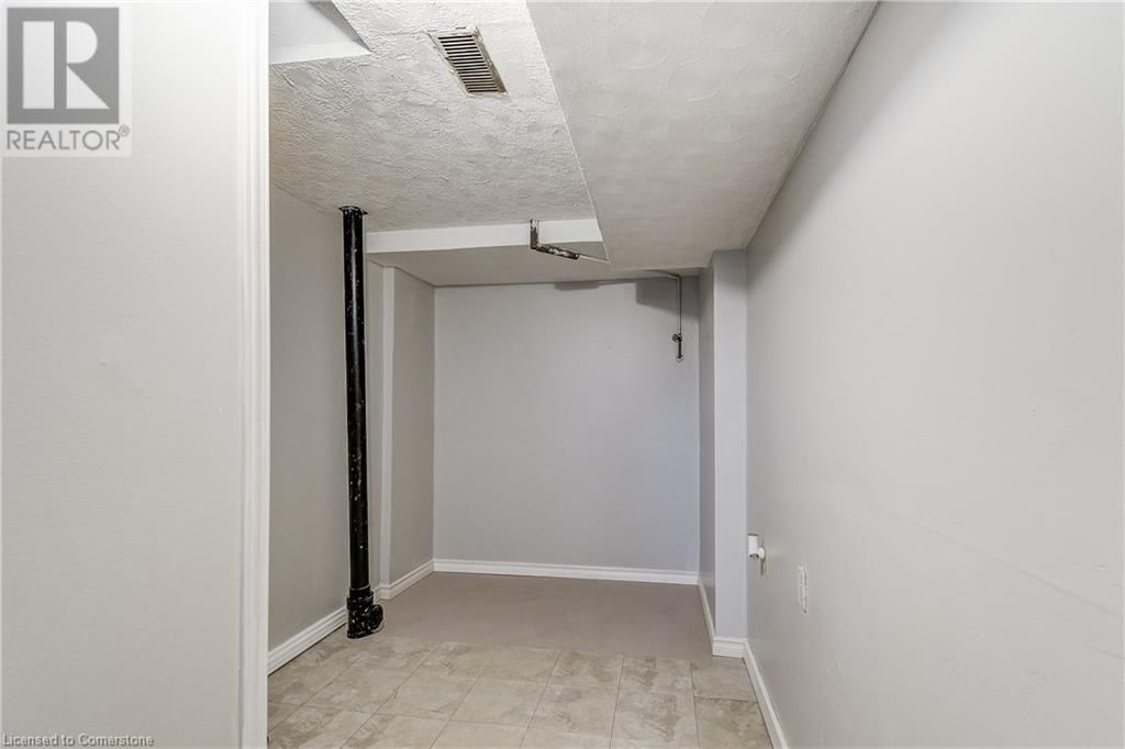 3 - 1355 UPPER GAGE AVENUE Image 25