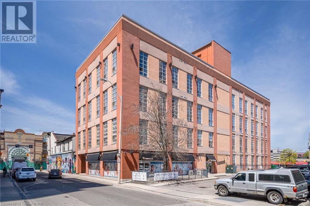 401 - 11 REBECCA STREET Image 1