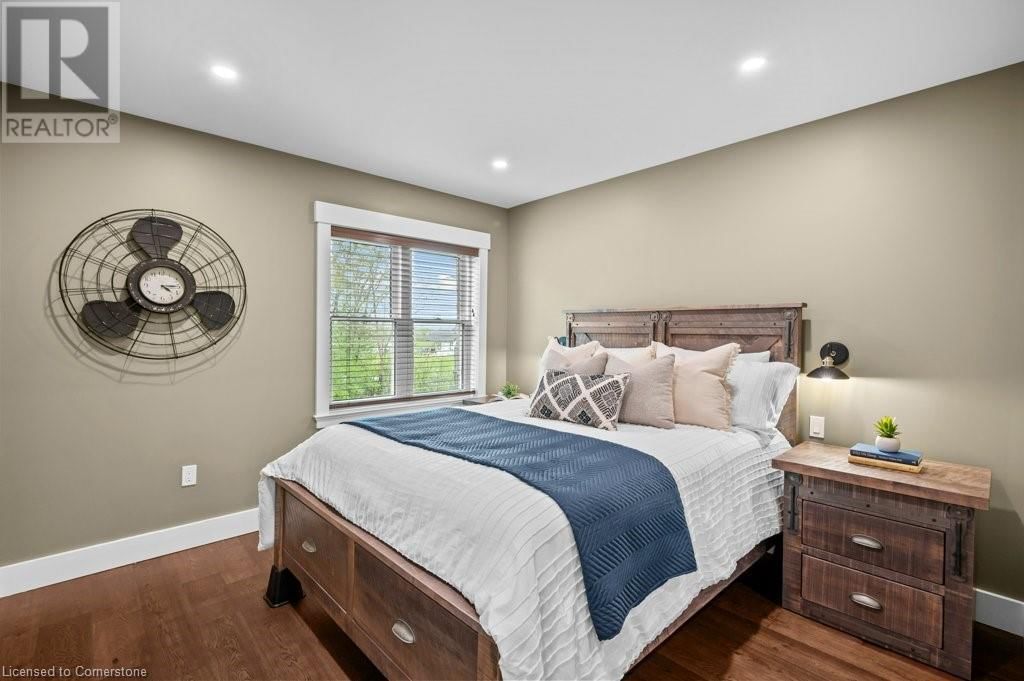 1040 CLYDE ROAD Image 34
