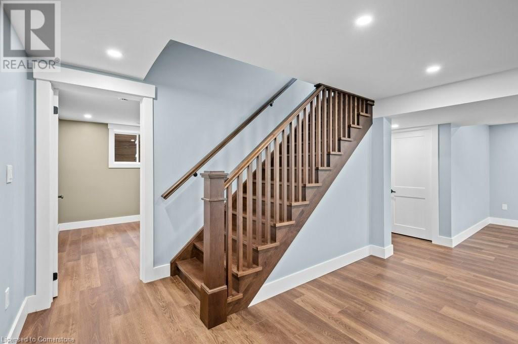 1040 CLYDE ROAD Image 39
