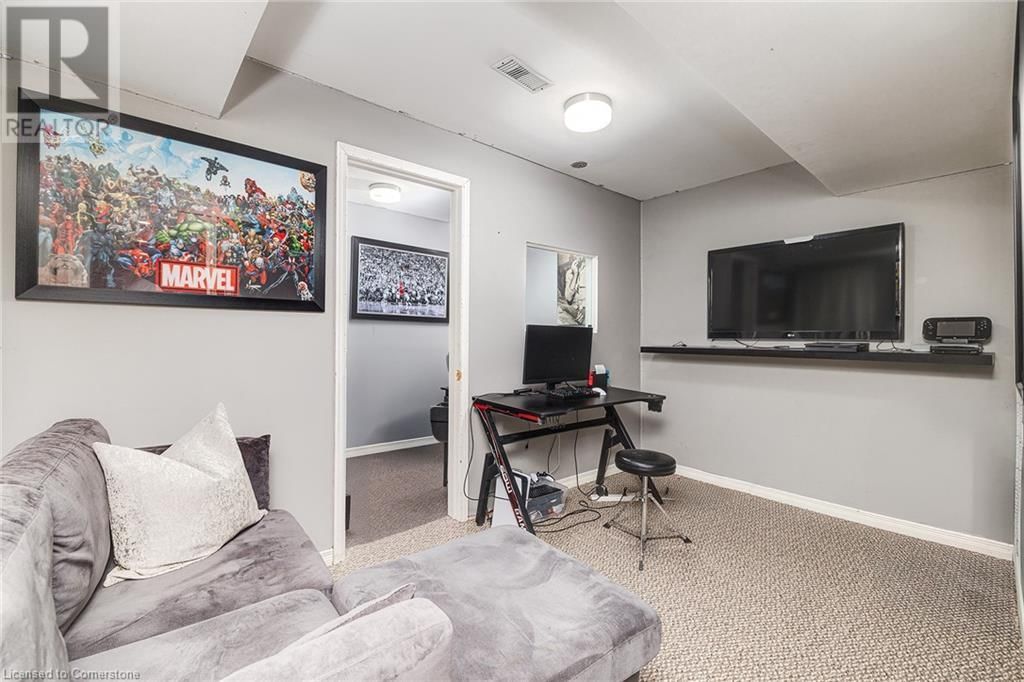 73 JESSOP DRIVE Image 24