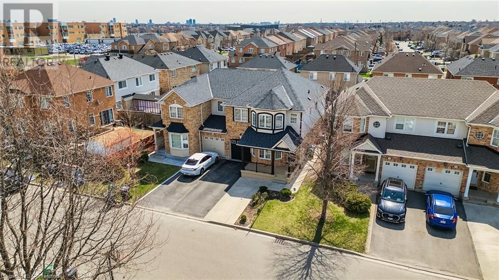 73 JESSOP DRIVE Image 30