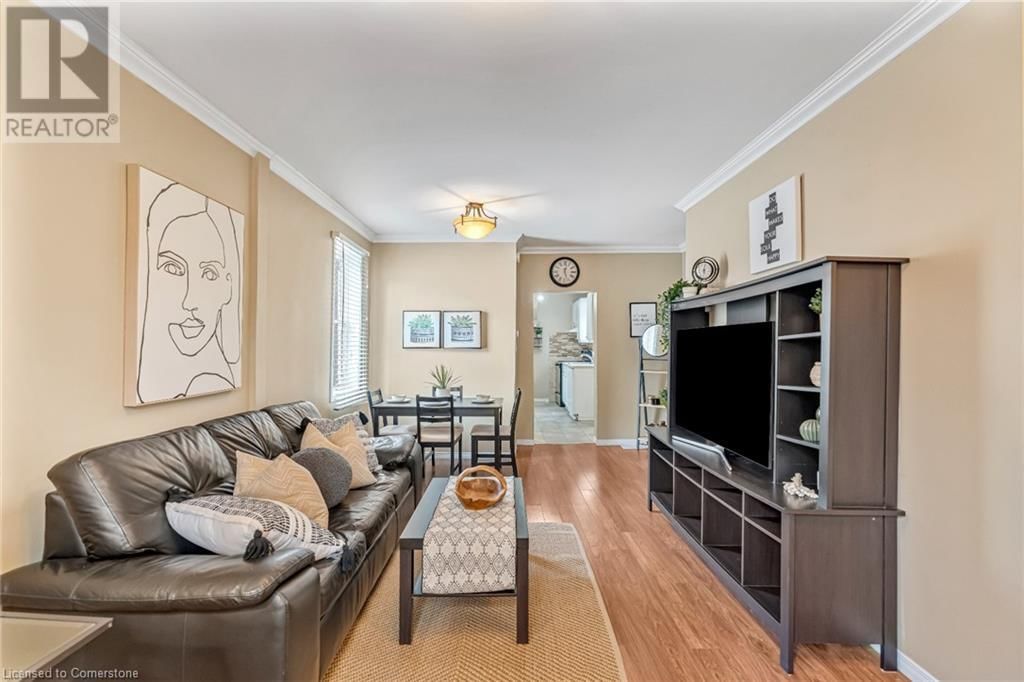 177 YOUNG STREET Image 11