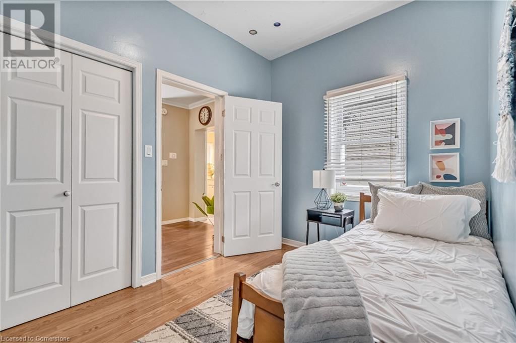 177 YOUNG STREET Image 15