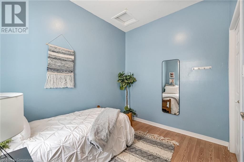 177 YOUNG STREET Image 17