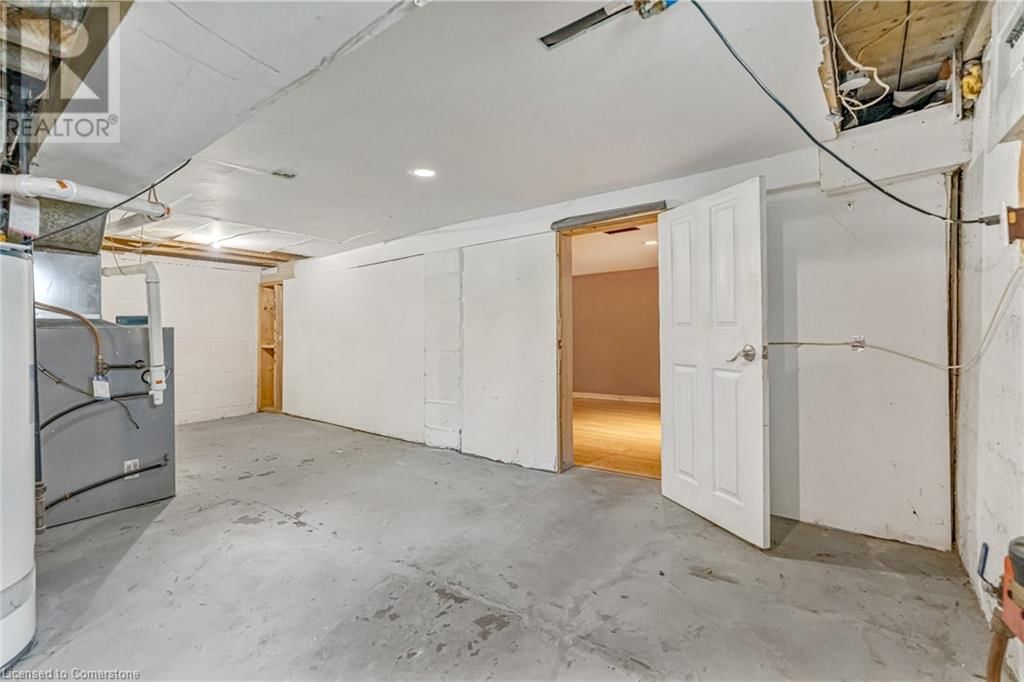 177 YOUNG STREET Image 22