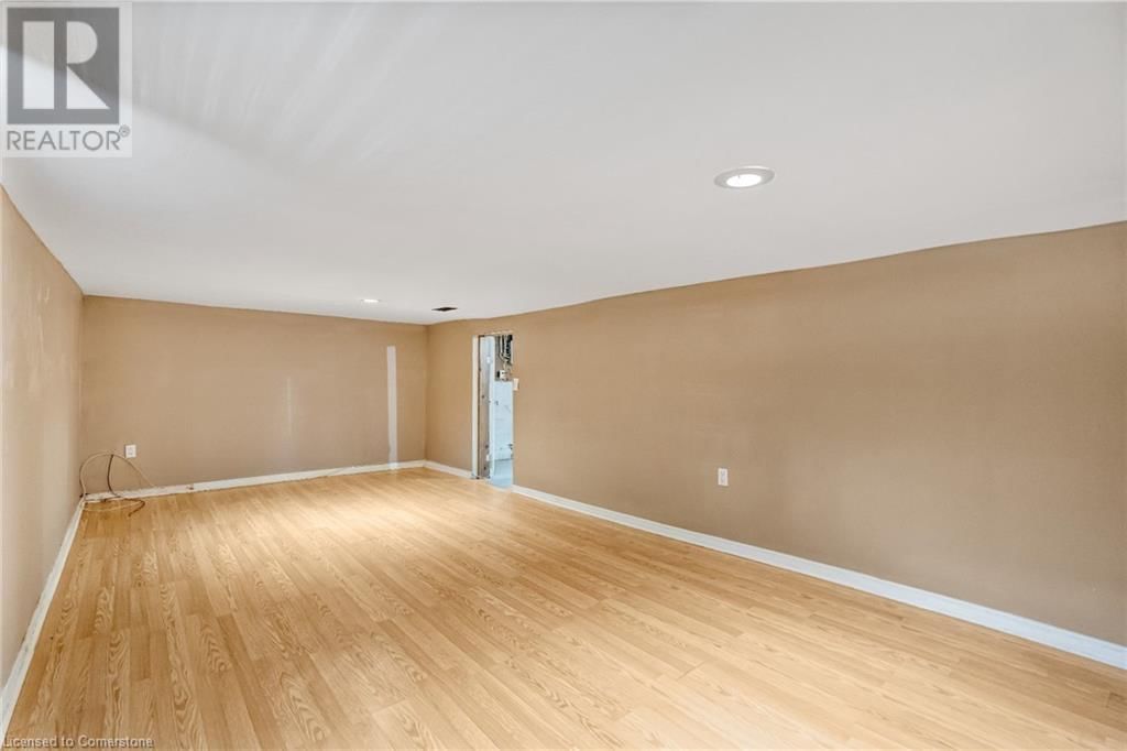 177 YOUNG STREET Image 23