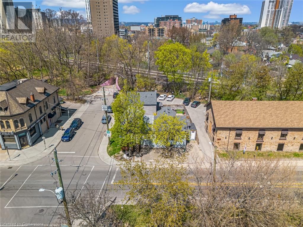 177 YOUNG STREET Image 28