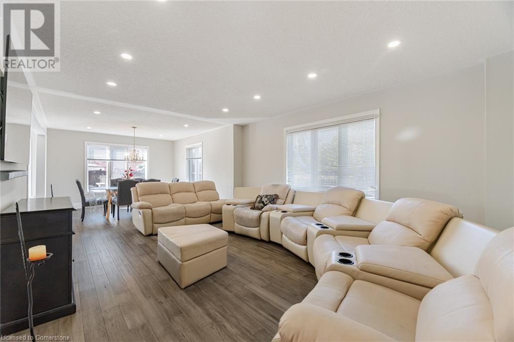 139 SHADY PINE CIRCLE Image 22