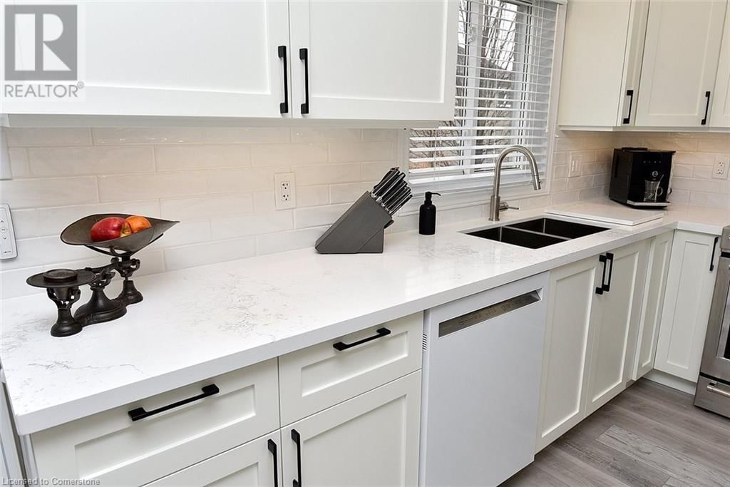 39 DUNCAN AVENUE Image 6