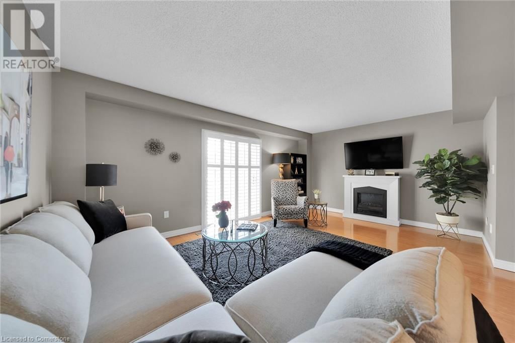 20 - 1336 UPPER SHERMAN AVENUE Image 12