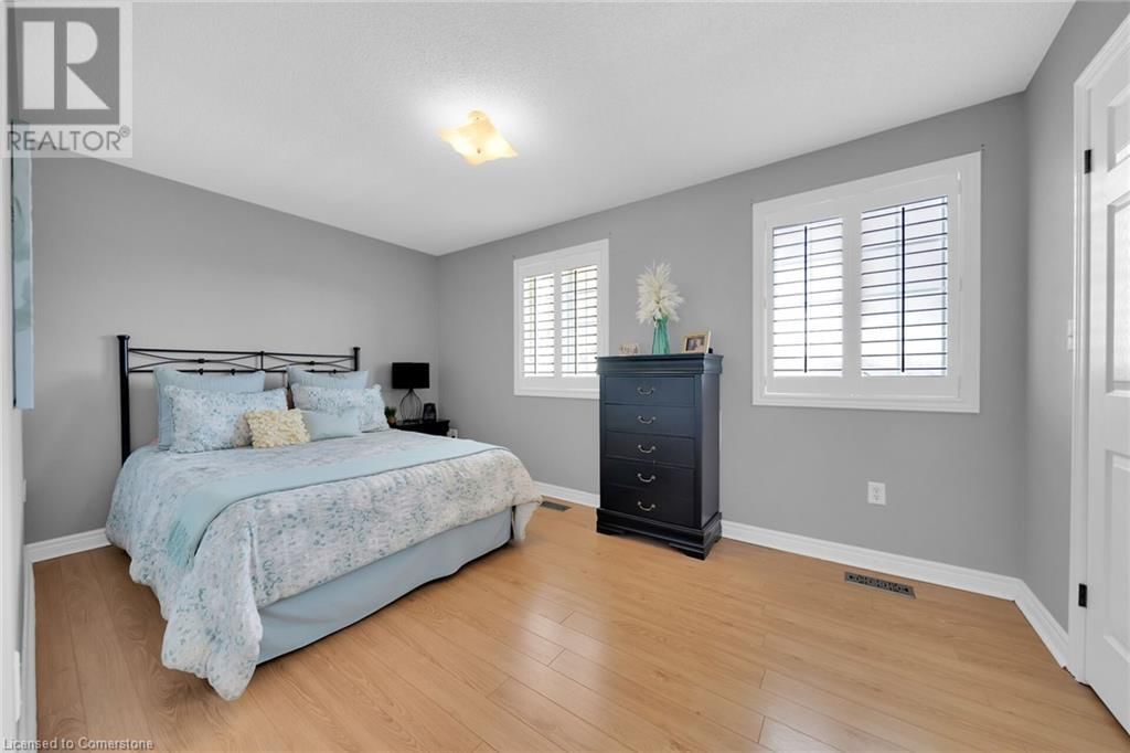 20 - 1336 UPPER SHERMAN AVENUE Image 27
