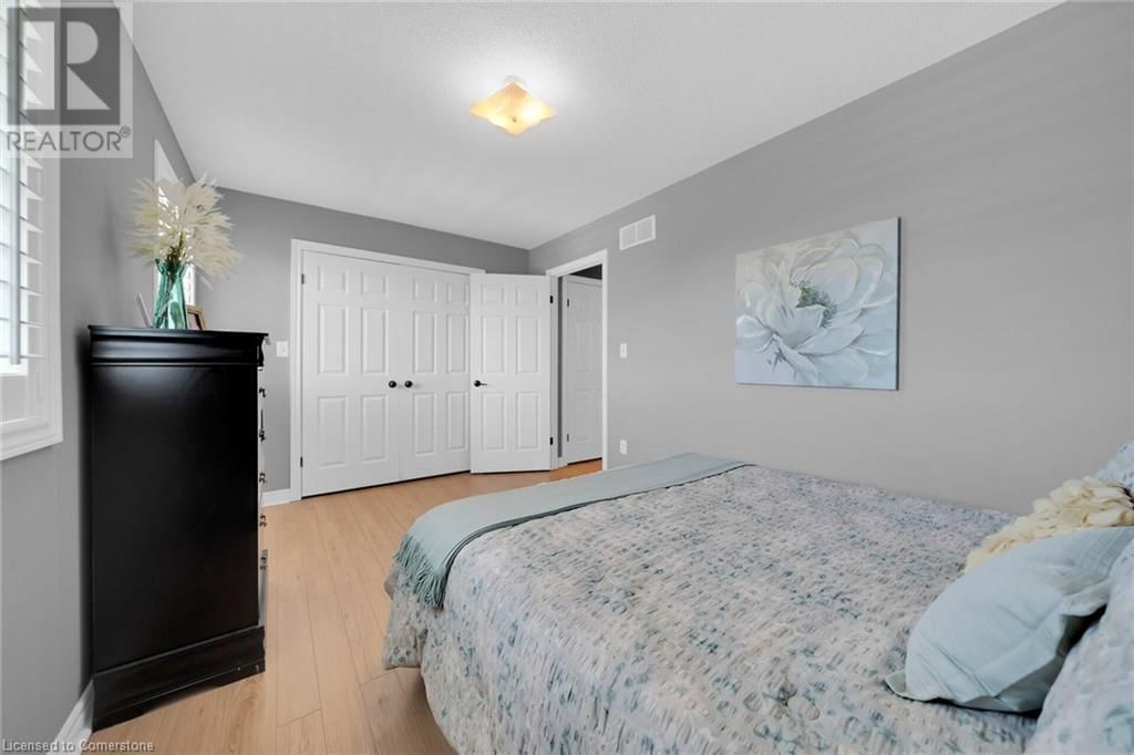20 - 1336 UPPER SHERMAN AVENUE Image 28