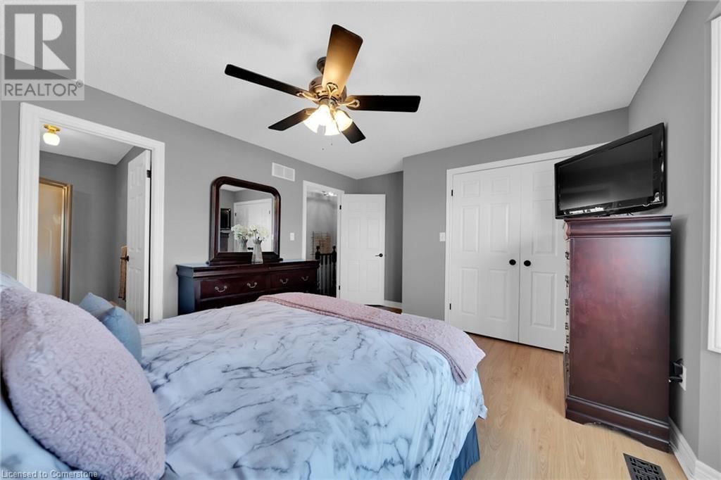20 - 1336 UPPER SHERMAN AVENUE Image 30