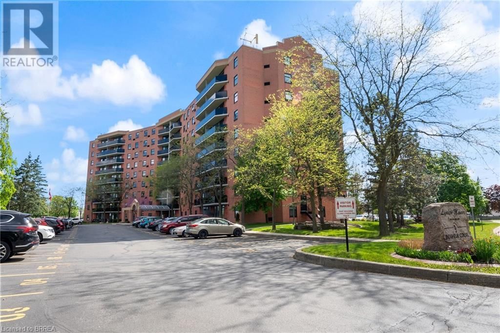 212 - 9 BONHEUR COURT Image 2