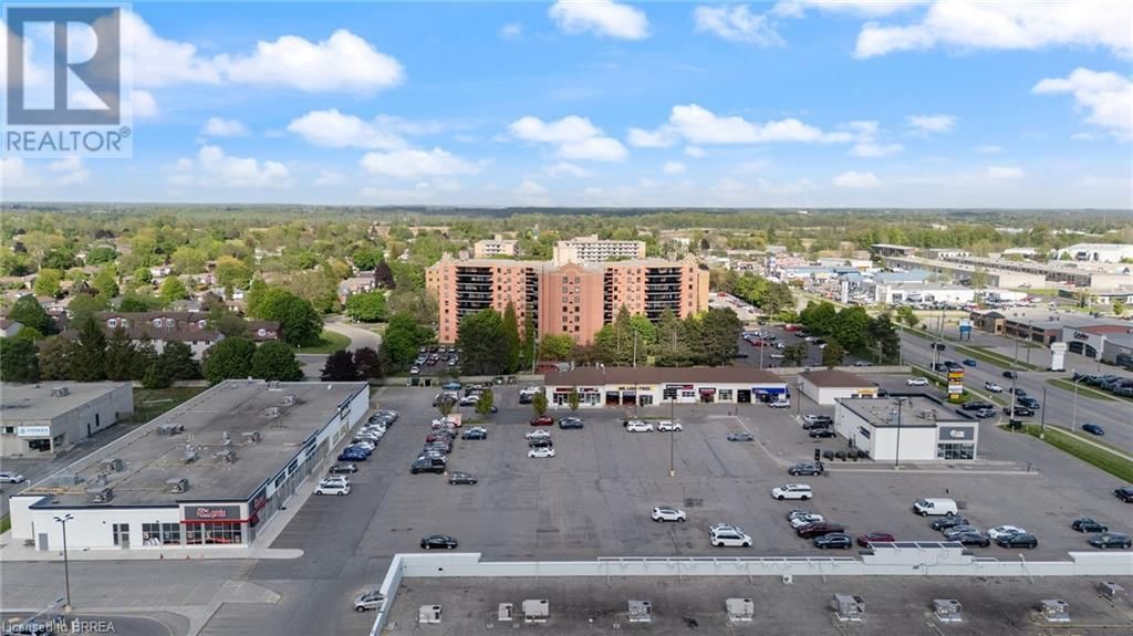 212 - 9 BONHEUR COURT Image 5