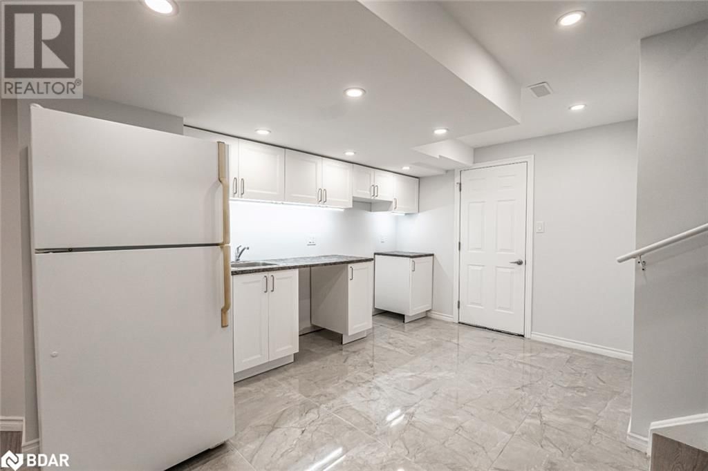 3 CYPRESS POINT STREET Image 18