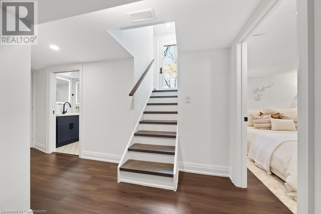 321 GUELPH LINE Image 34