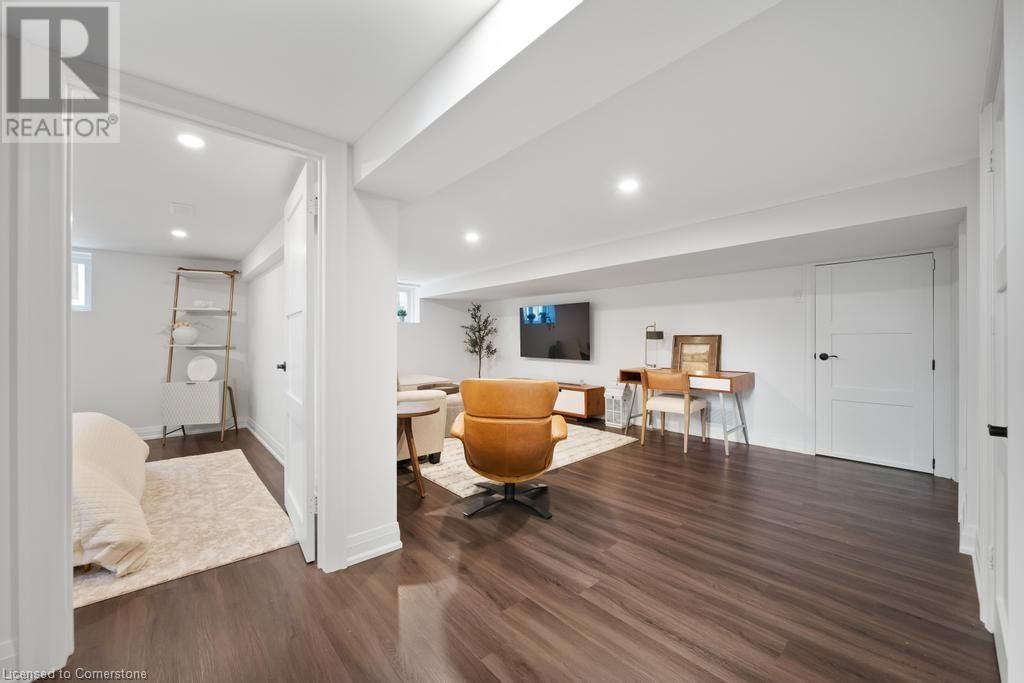 321 GUELPH LINE Image 35