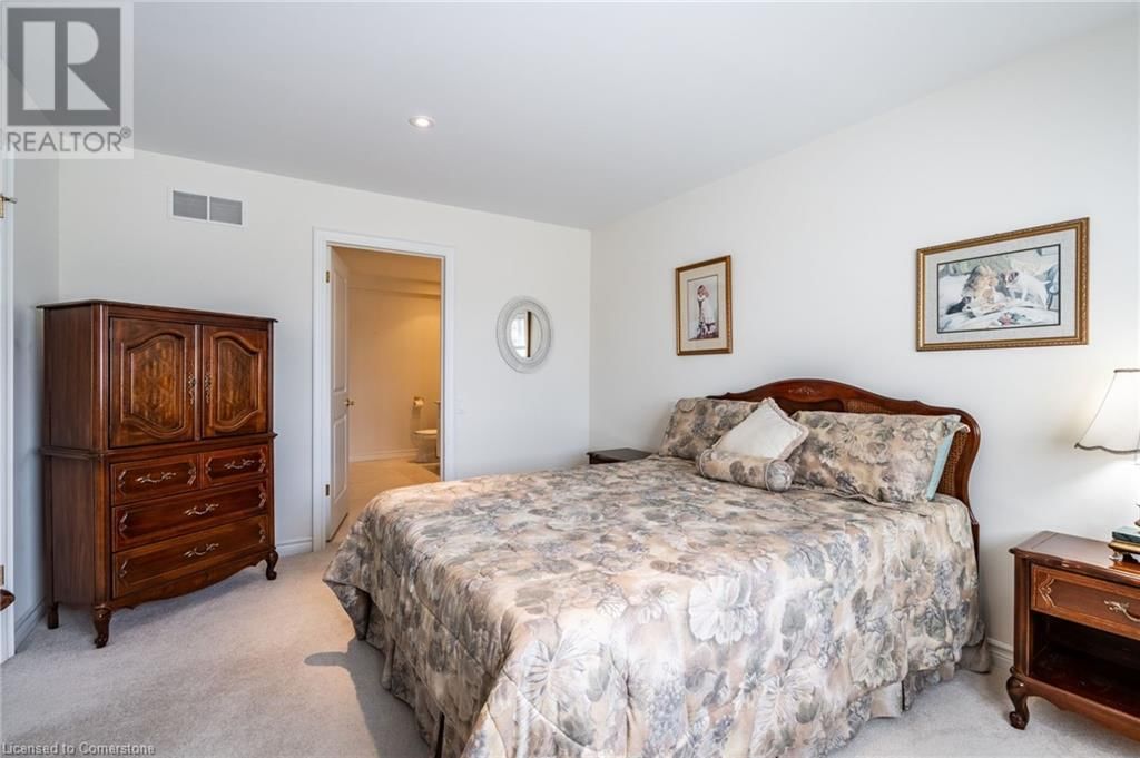 4 - 165 GLENDALE AVENUE Image 33
