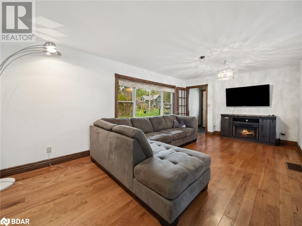 1012 COWBELL LANE Image 24