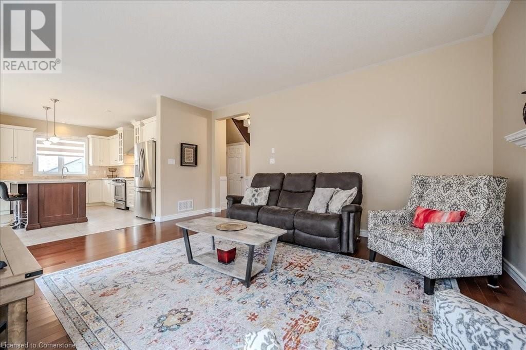 917 FUNG PLACE Image 16