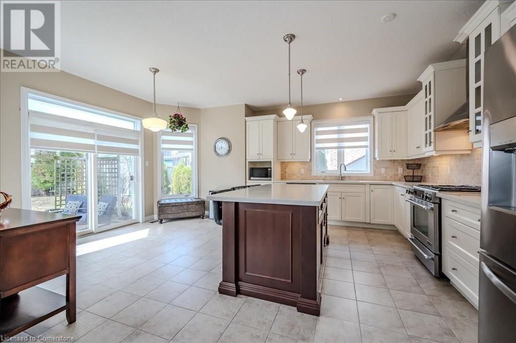 917 FUNG PLACE Image 18