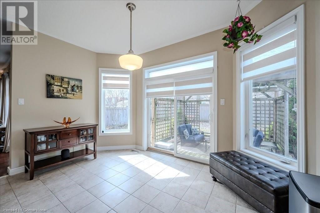 917 FUNG PLACE Image 23