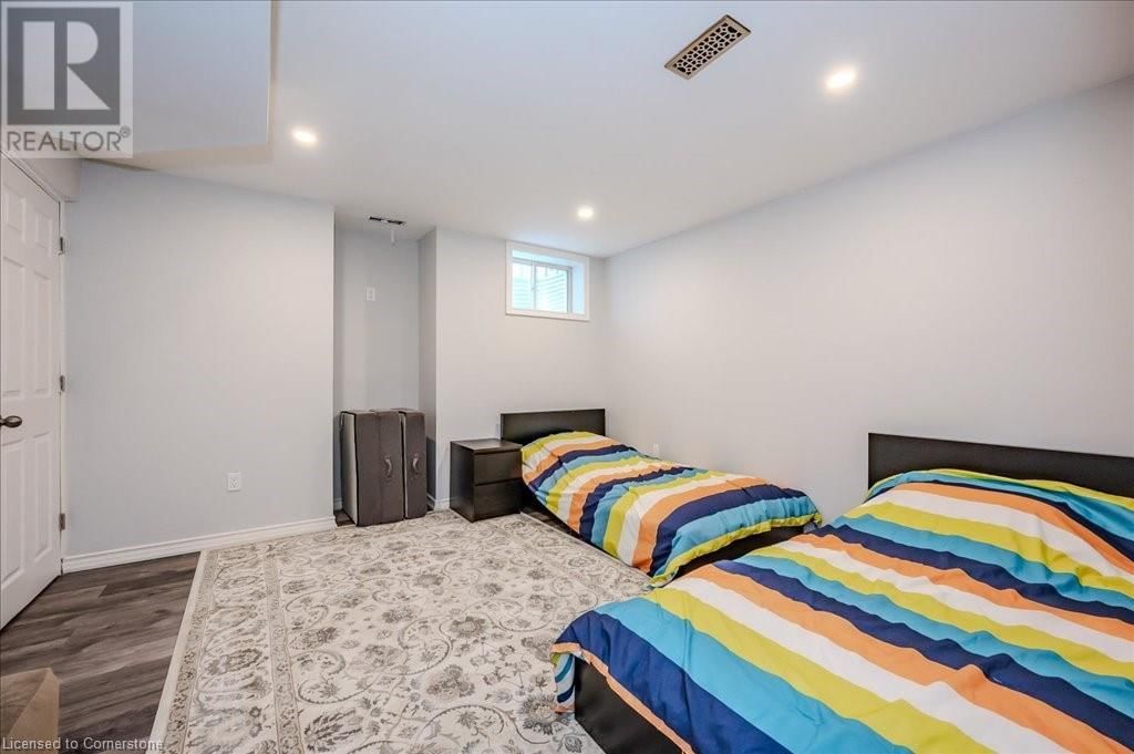 917 FUNG PLACE Image 35