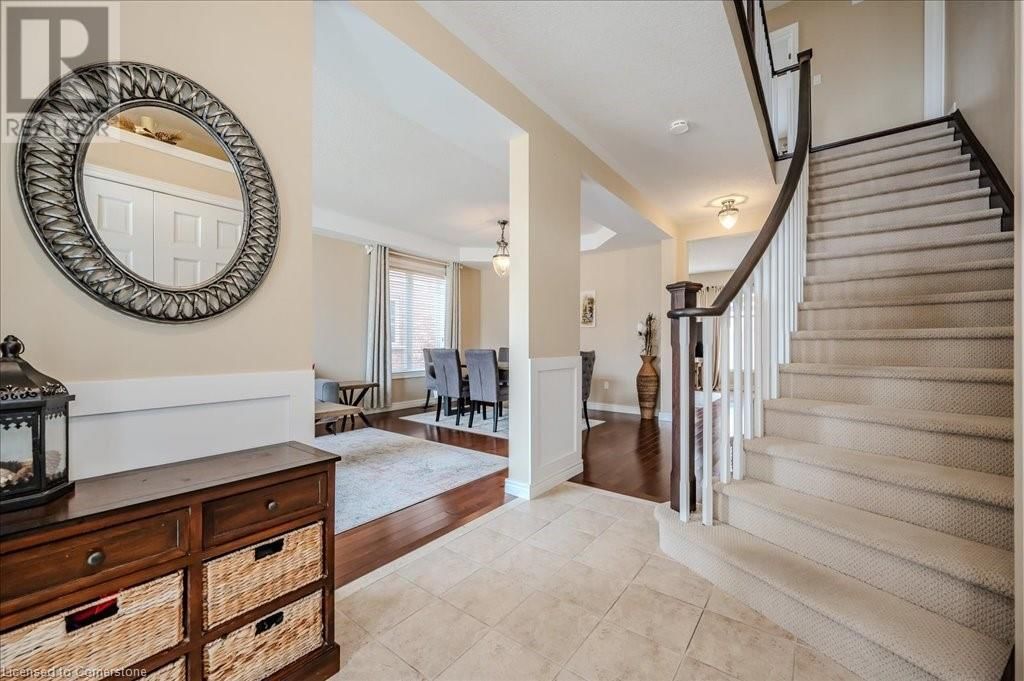917 FUNG PLACE Image 6