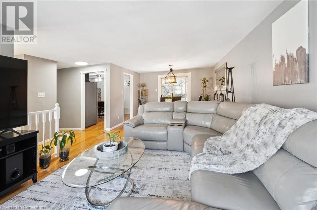 39 GORDON STREET Image 15