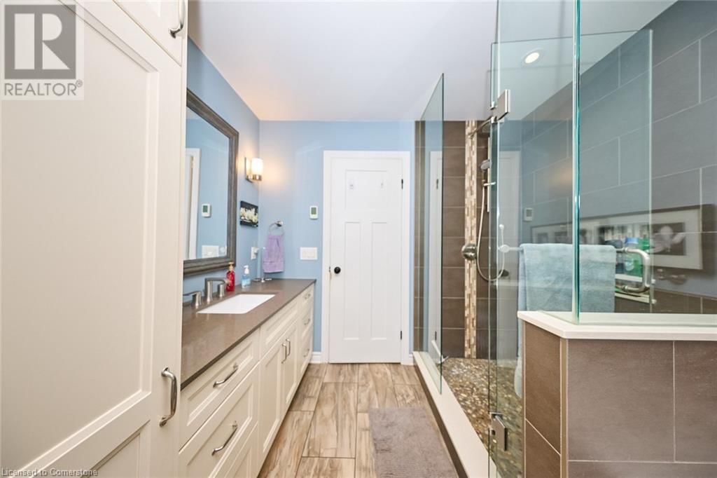 765 GRANDVIEW ROAD Image 18