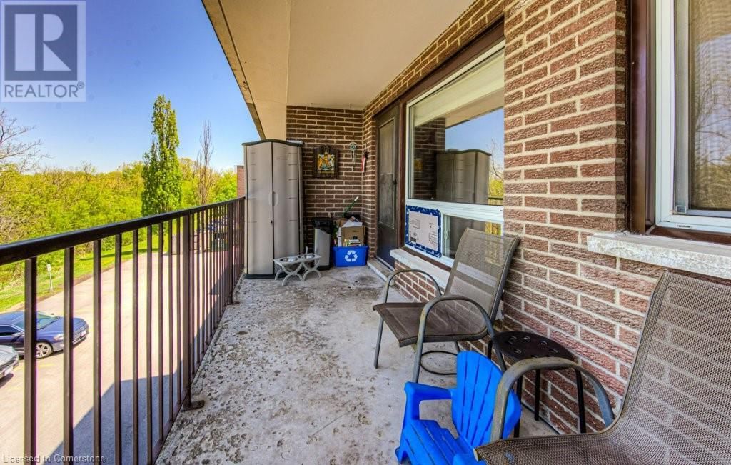 202 - 30 AVALON PLACE Image 26