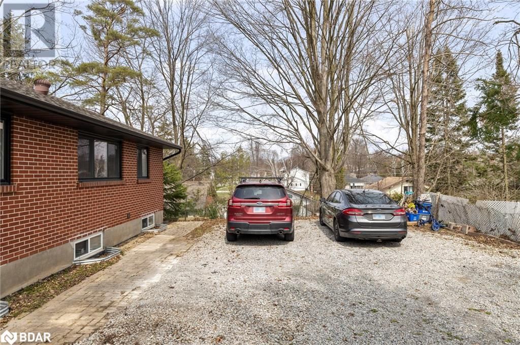 99 WELLINGTON STREET EAST Image 44