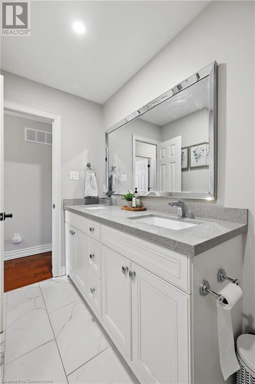 1478 EPPING COURT Image 22