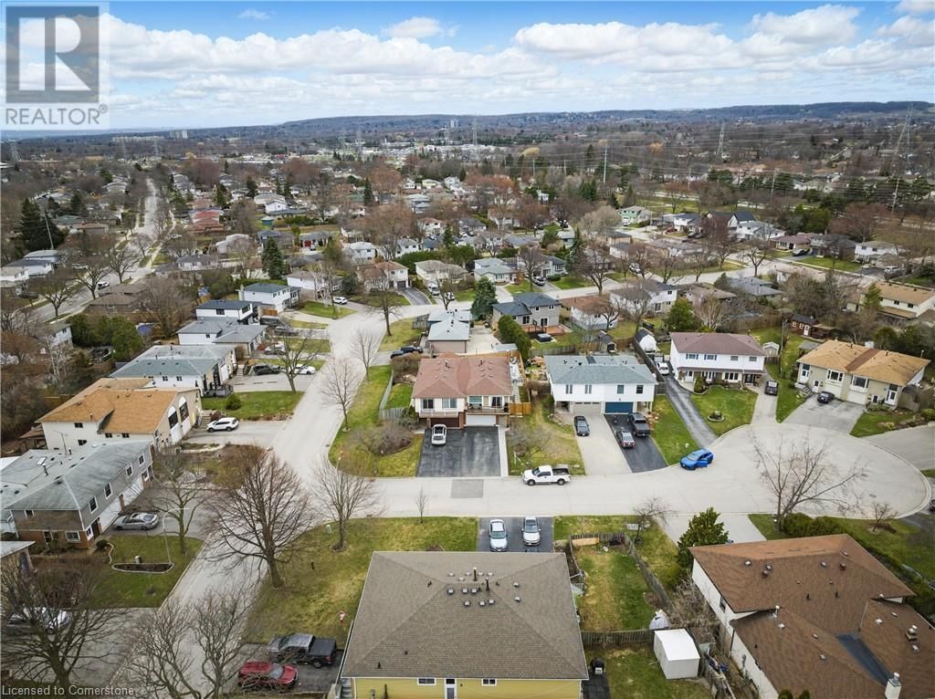 1478 EPPING COURT Image 32