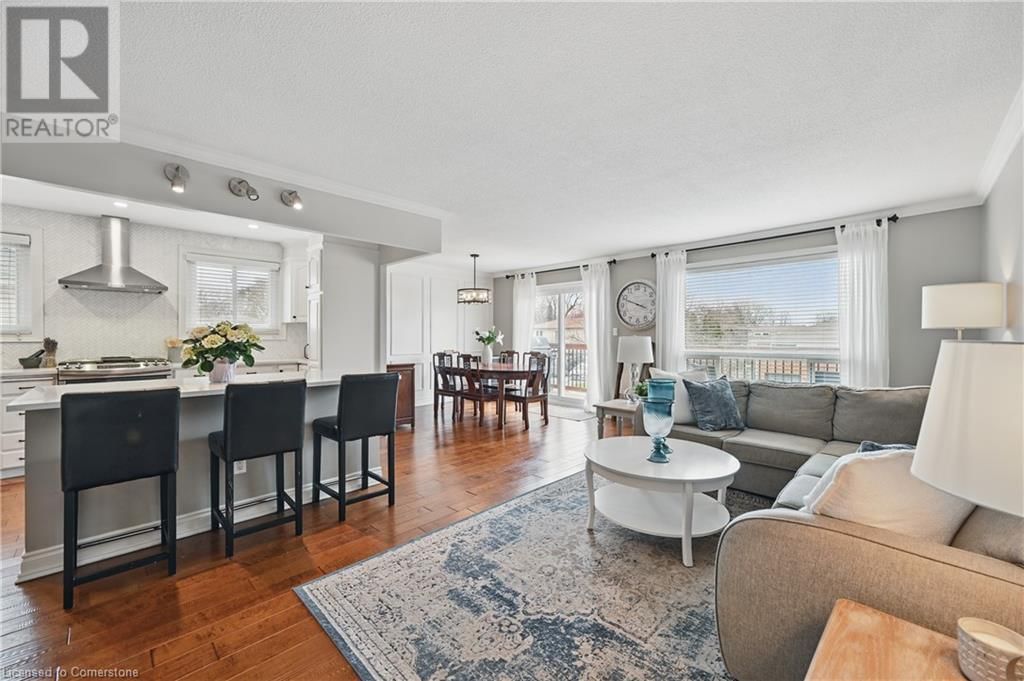 1478 EPPING COURT Image 9