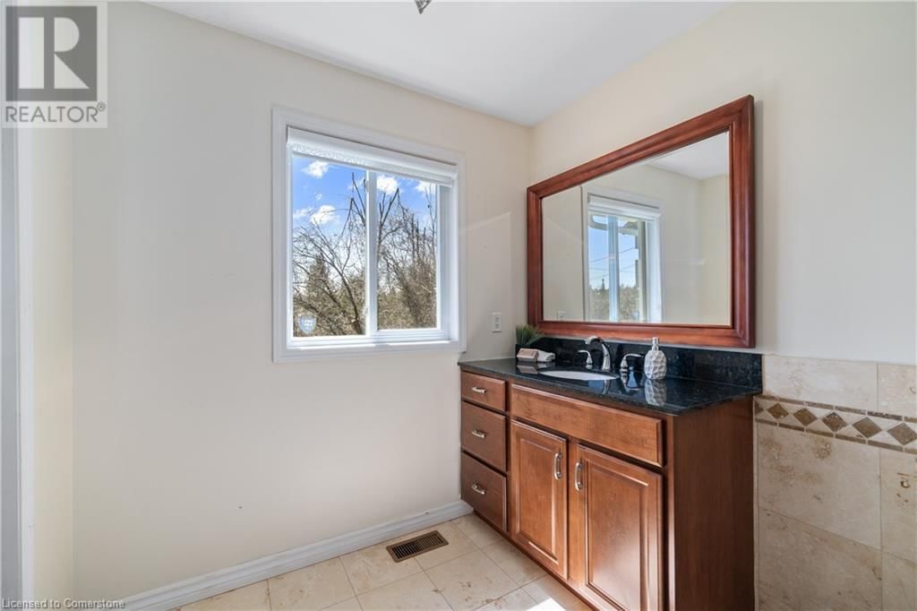 33 TOTTEN DRIVE DRIVE Image 24