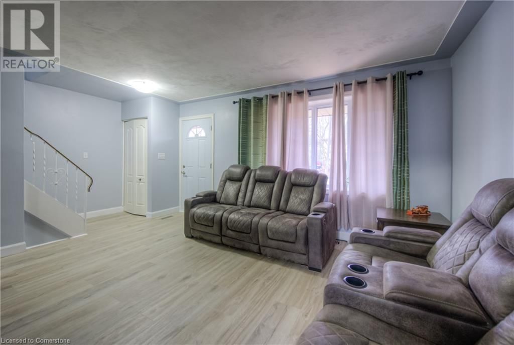 55 INGLESIDE DRIVE Image 11