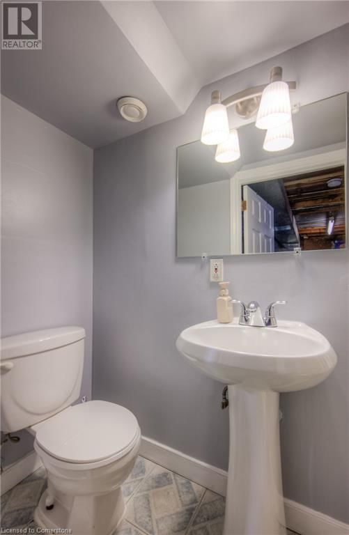 55 INGLESIDE DRIVE Image 32