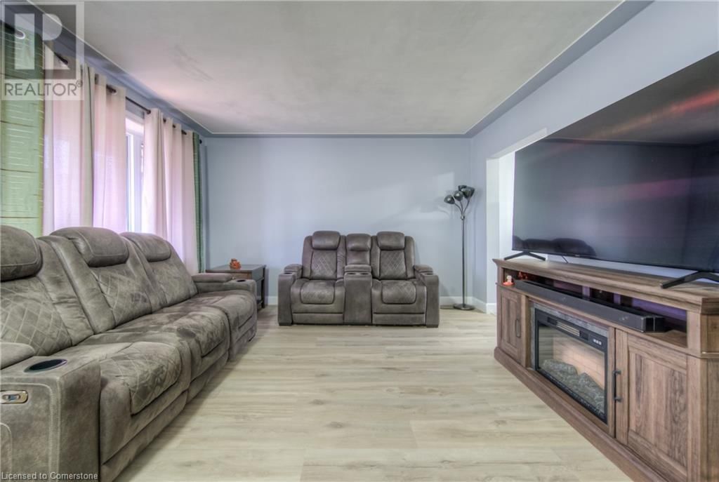 55 INGLESIDE DRIVE Image 9