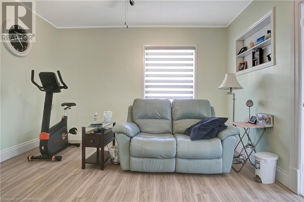 19 WATERSIDE AVENUE Image 12