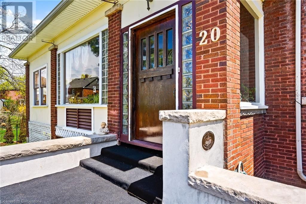 20 EVAN STREET Image 10